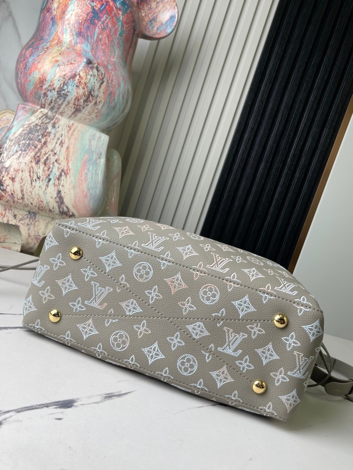 L*ouis V*uitton  Top Bag  (maikesneakers)