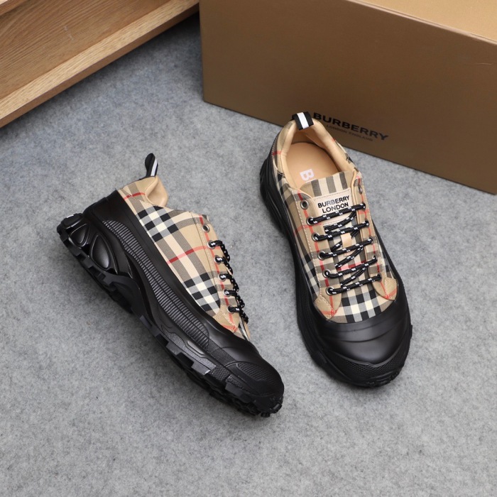 Men  B*urberry Top Sneaker  Maikesneakers
