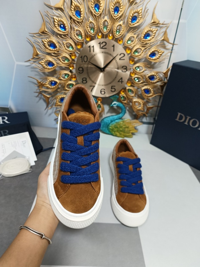 Men   Women  D*ior Top Sneaker