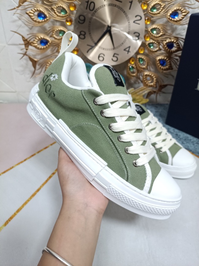 Men   Women  D*ior Top Sneaker
