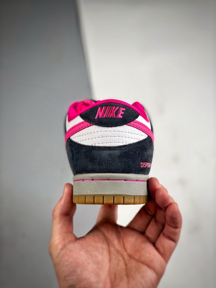 Men Women   Nike SB Dunk Low   (maikesneakers)
