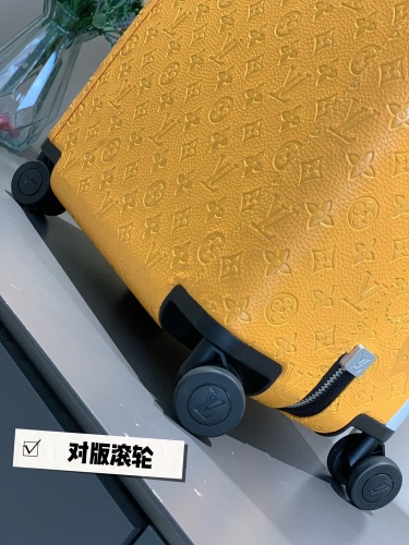 L*ouis V*uitton Luggage (maikesneakers)