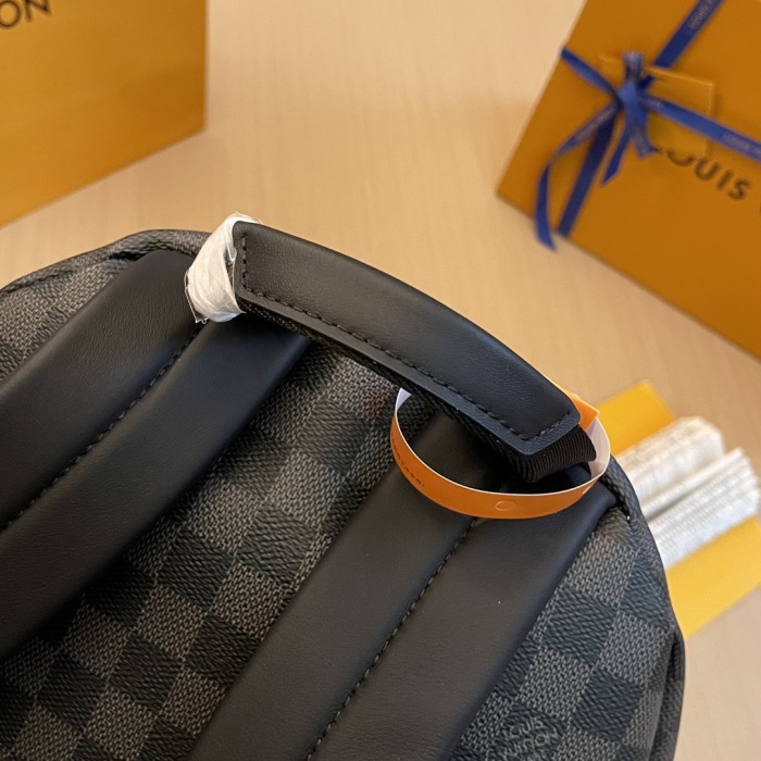L*ouis V*uitton  Top Bag (maikesneakers)