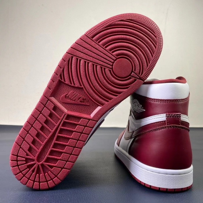 Air  1  Jordan 1 High  AJ1    (  maikesneakers)