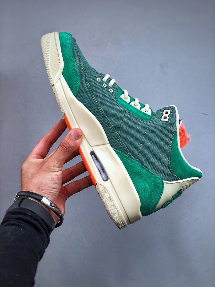 NIKE Air Jordan 3    (maikesneakers)