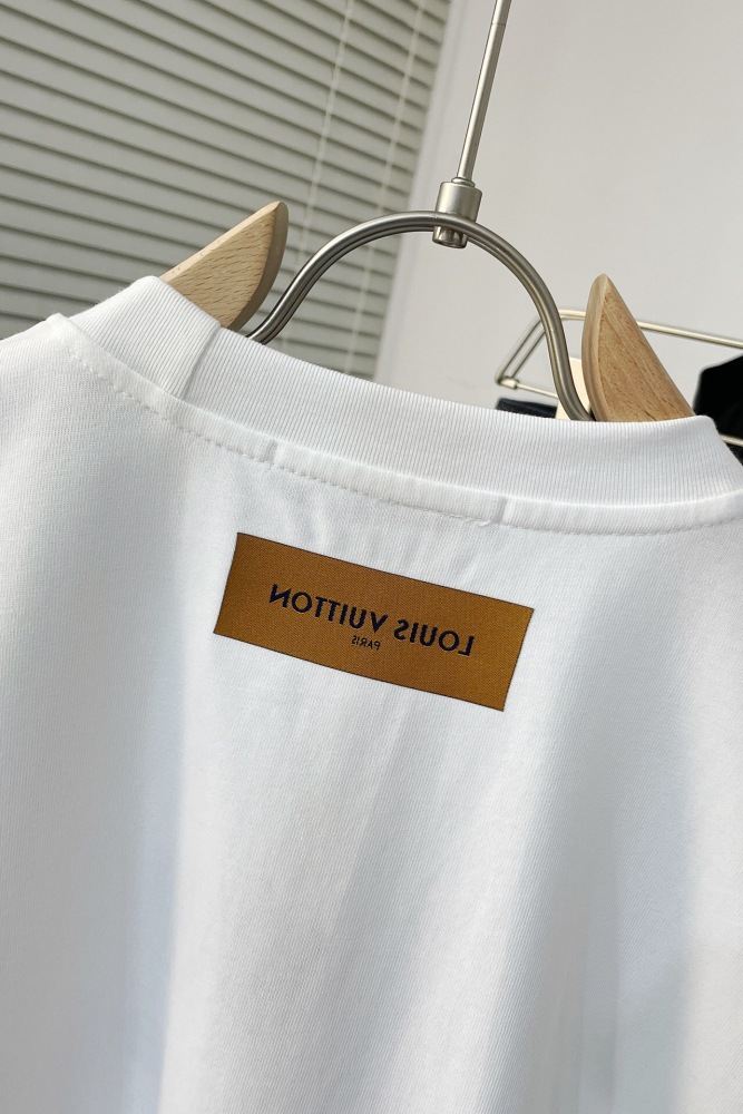 Men  T-shirt   Top Quality   maikesneakers