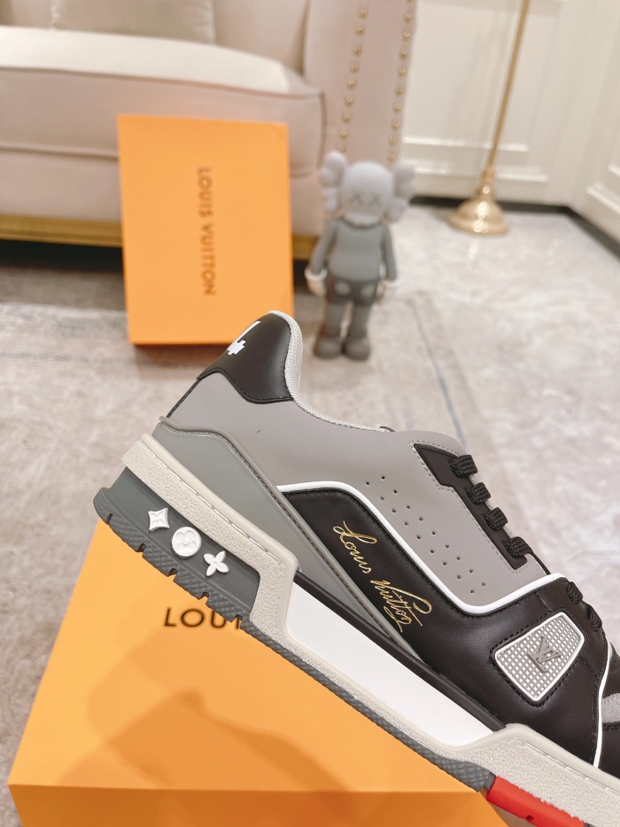 Men  Women  L*ouis V*uitton Top Sneaker