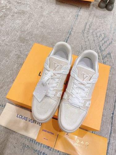Men  Women  L*ouis V*uitton Top Sneaker