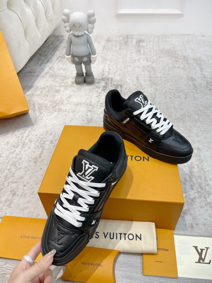 Men  Women  L*ouis V*uitton Top Sneaker