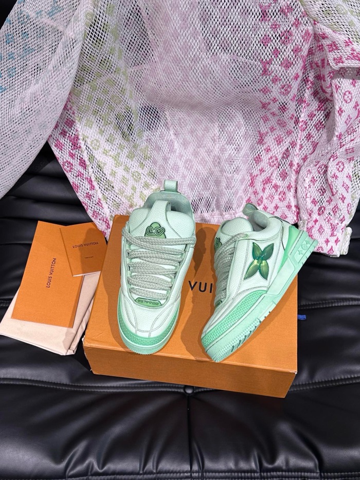 Men  Women  L*ouis V*uitton Top Sneaker