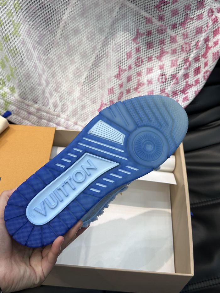Men  Women  L*ouis V*uitton Top Sneaker