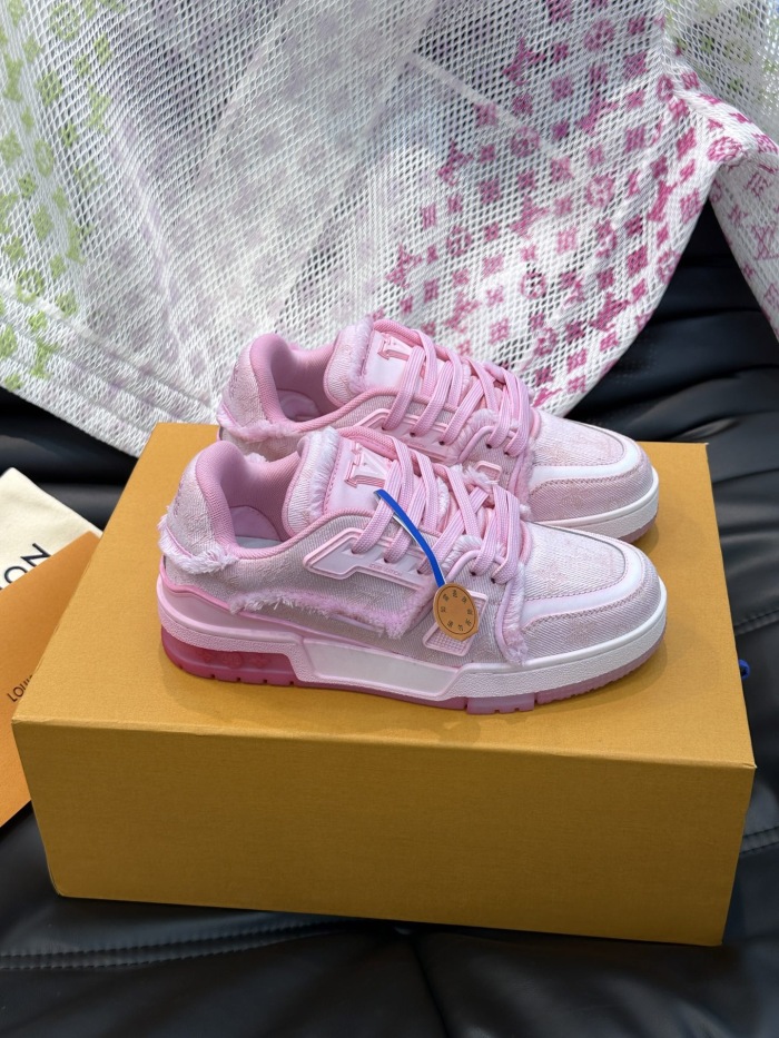 Men  Women  L*ouis V*uitton Top Sneaker