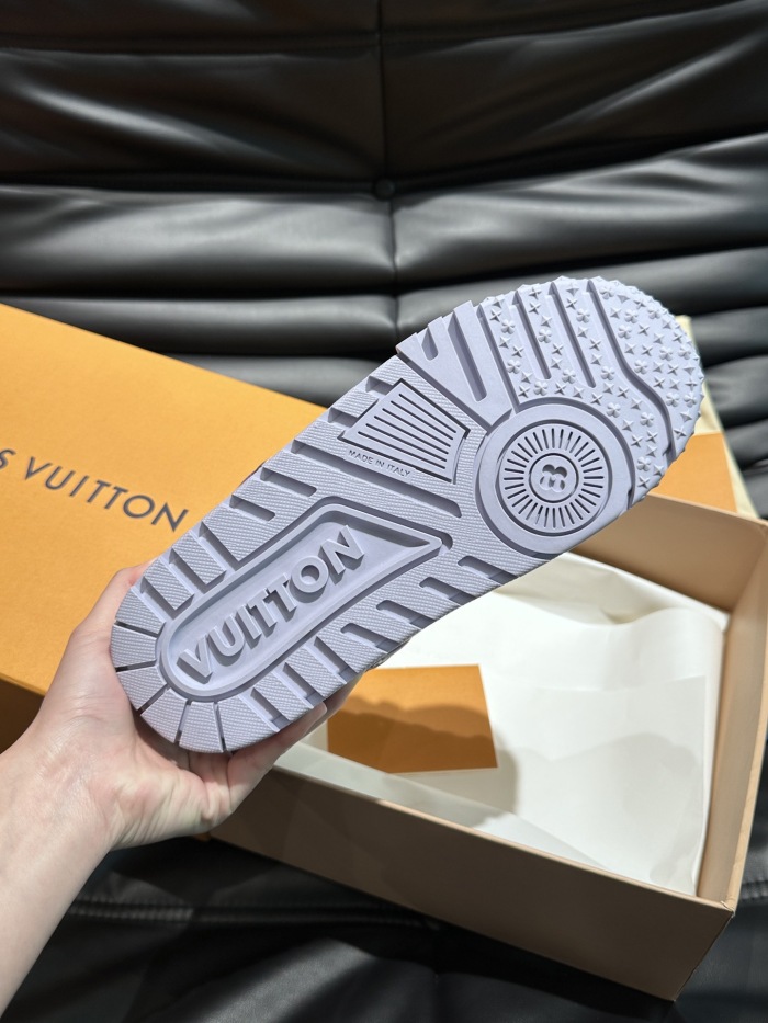 Men  Women  L*ouis V*uitton Top Sneaker