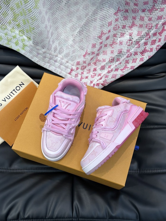Men  Women  L*ouis V*uitton Top Sneaker