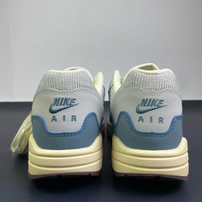 Nike Air Max+P*atta ( maikesneakers ）