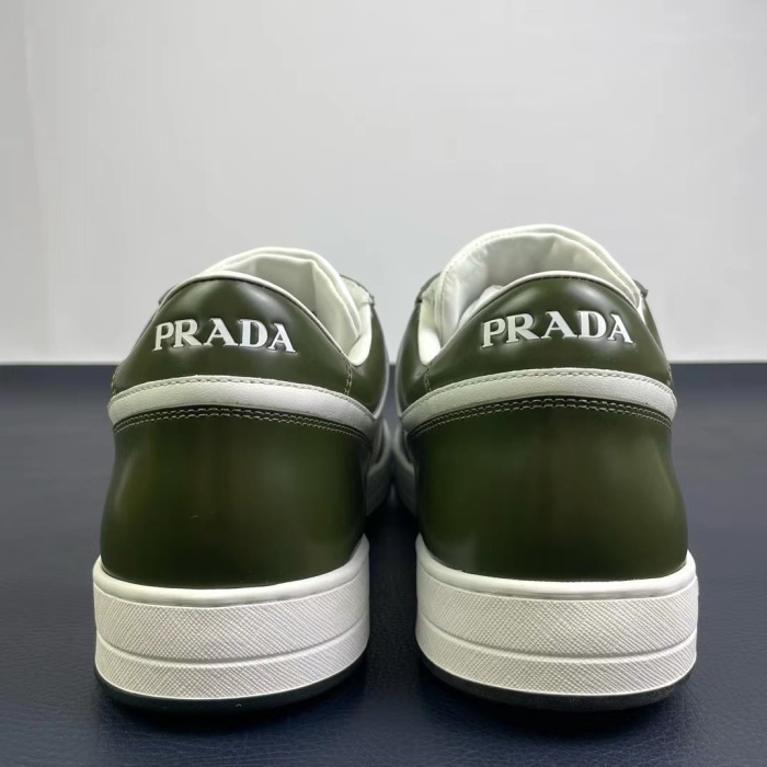 Men    P*rada  Top Sneaker