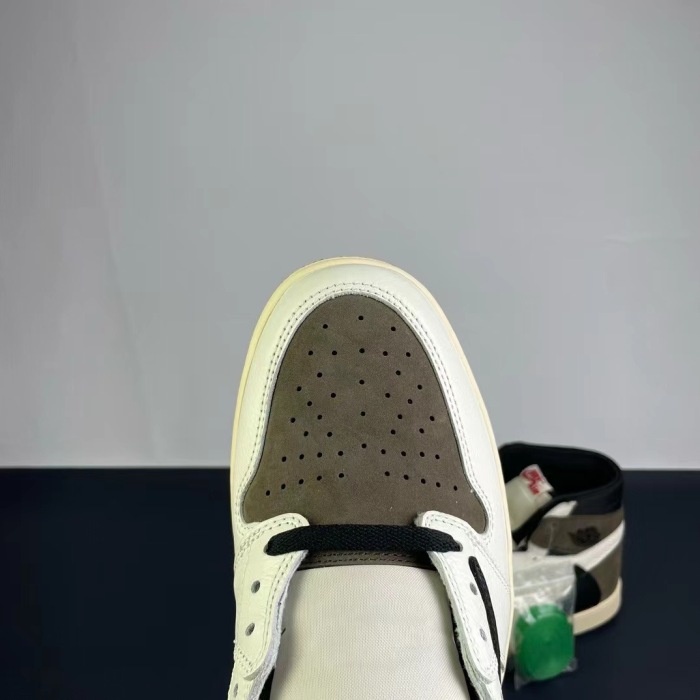 Air Jordan 1 sneaker  Maikesneakers
