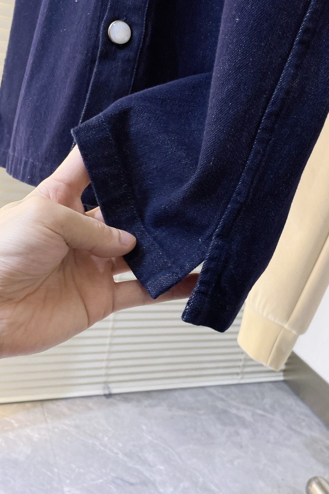 Men Shirt  Top Quality   maikesneakers