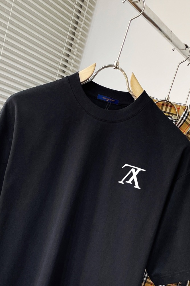 Men  T-shirt   Top Quality   maikesneakers