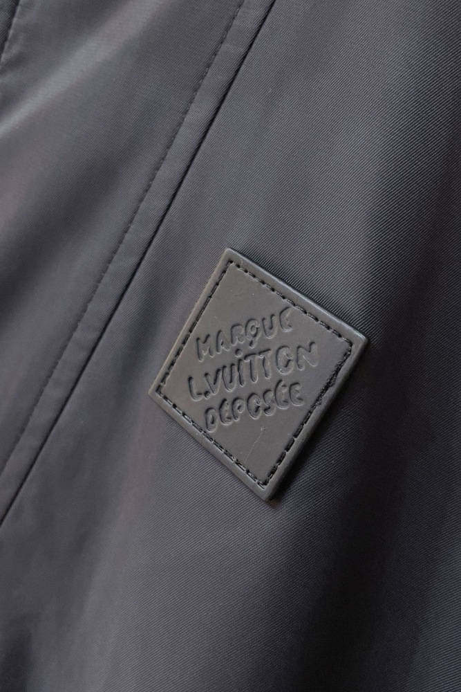 Men Jacket  Top Quality    maikesneakers