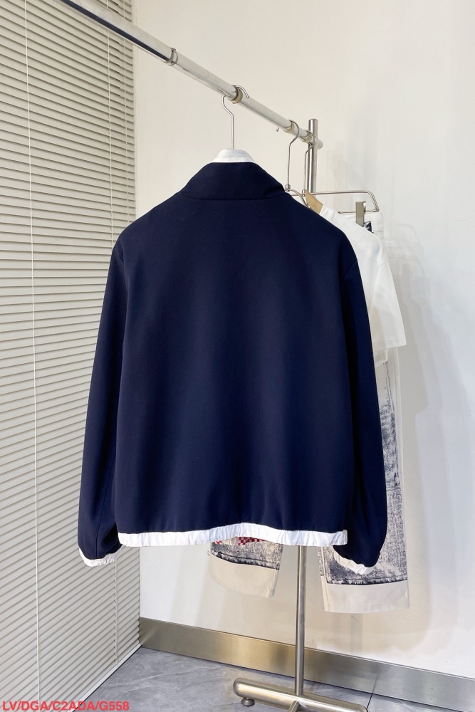 Men Jacket  Top Quality    maikesneakers