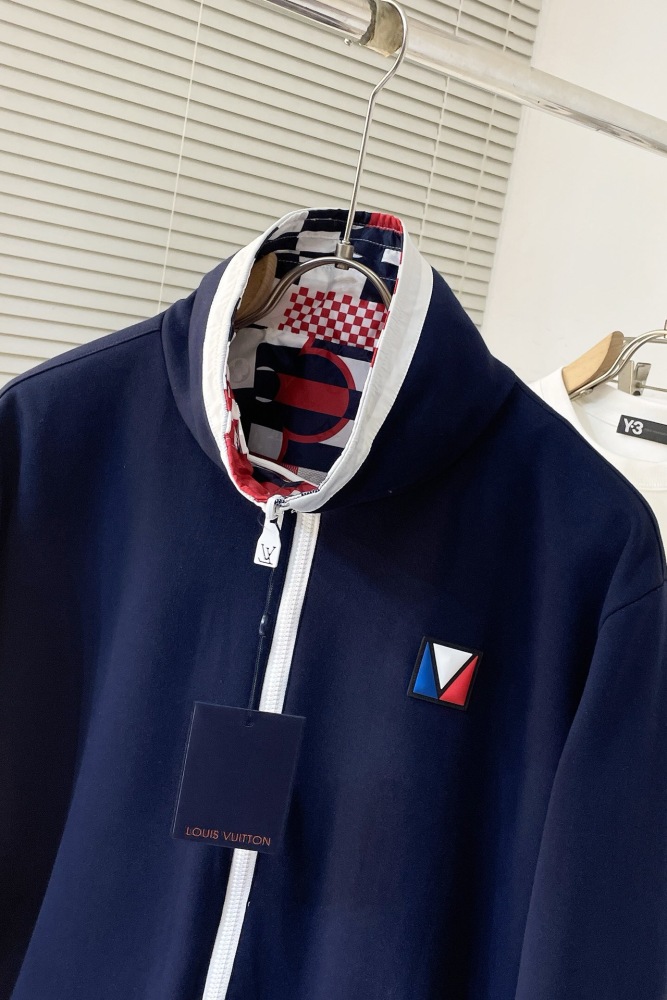 Men Jacket  Top Quality    maikesneakers