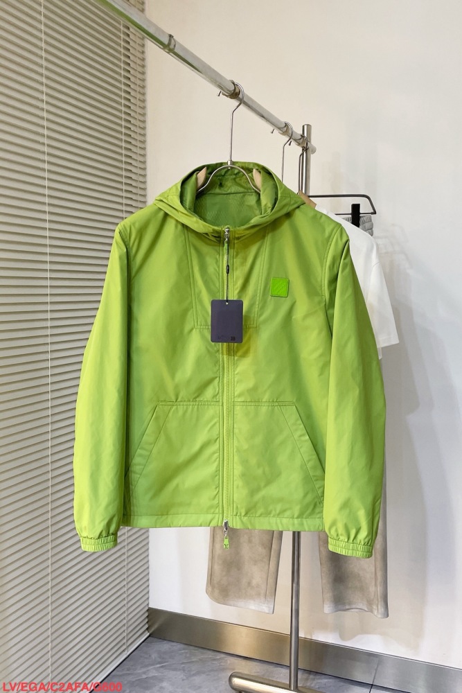 Men Jacket  Top Quality    maikesneakers