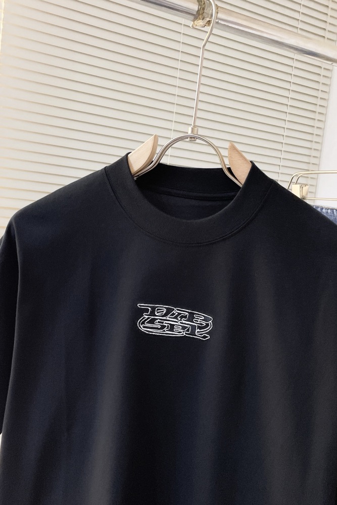 Men  T-shirt   Top Quality   maikesneakers