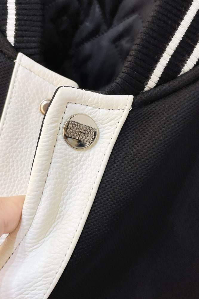 Men Jacket  Top Quality    maikesneakers