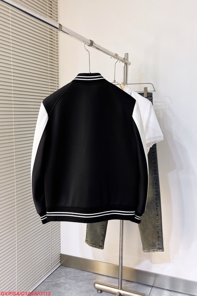Men Jacket  Top Quality    maikesneakers