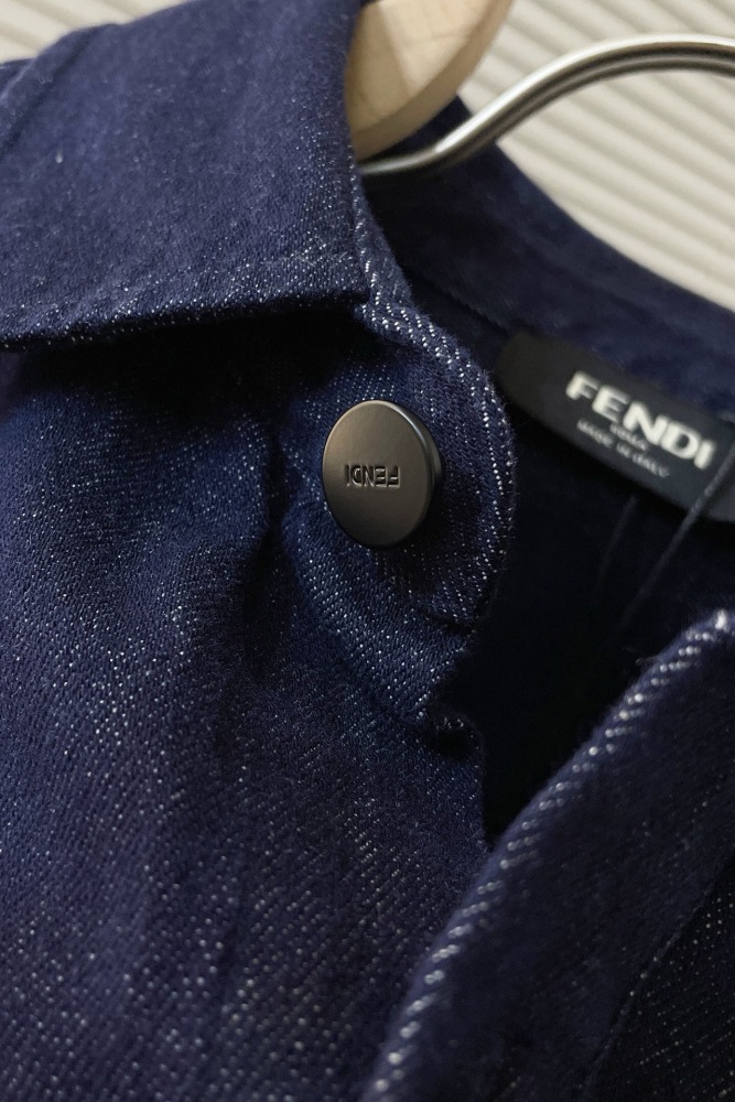 Men Shirt  Top Quality   maikesneakers