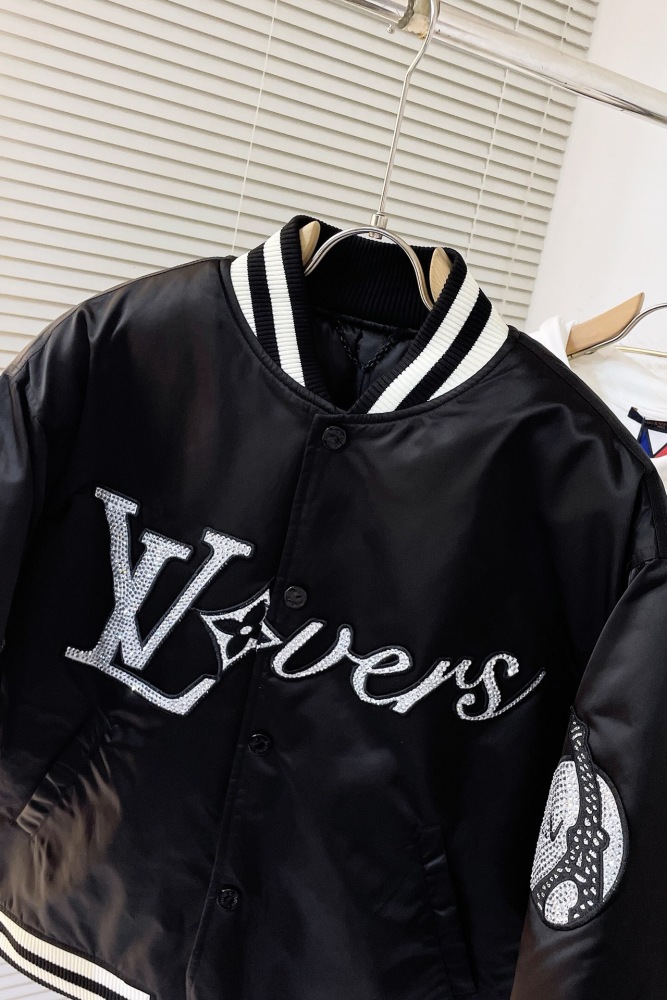 7 Men Jacket  Top Quality    maikesneakers