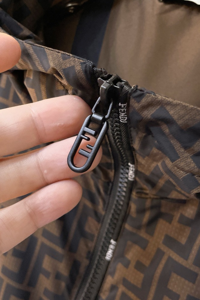 Men Jacket  Top Quality    maikesneakers