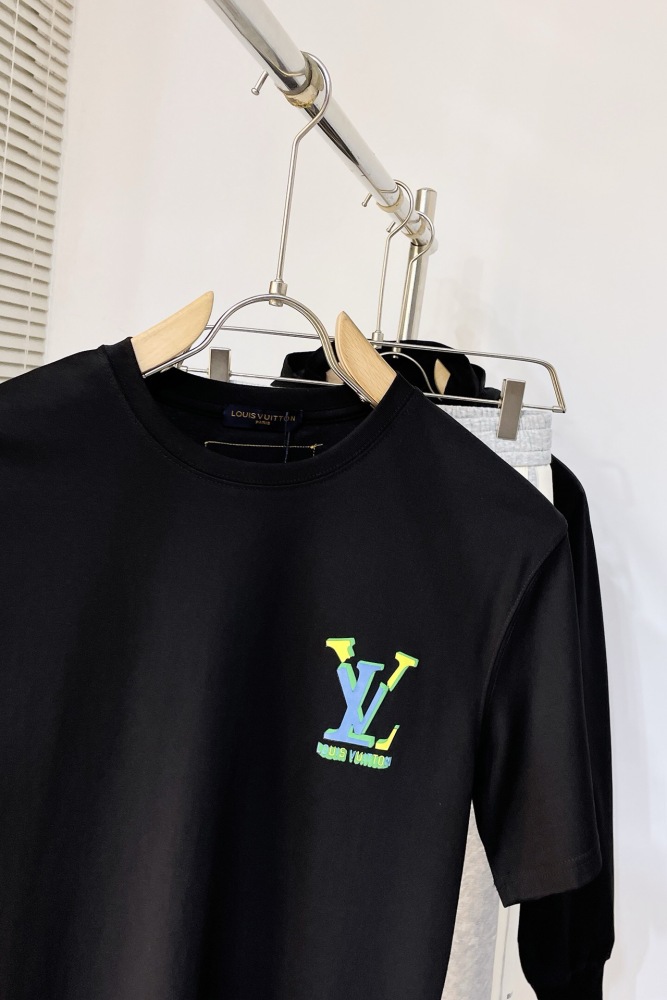 Men  T-shirt   Top Quality   maikesneakers