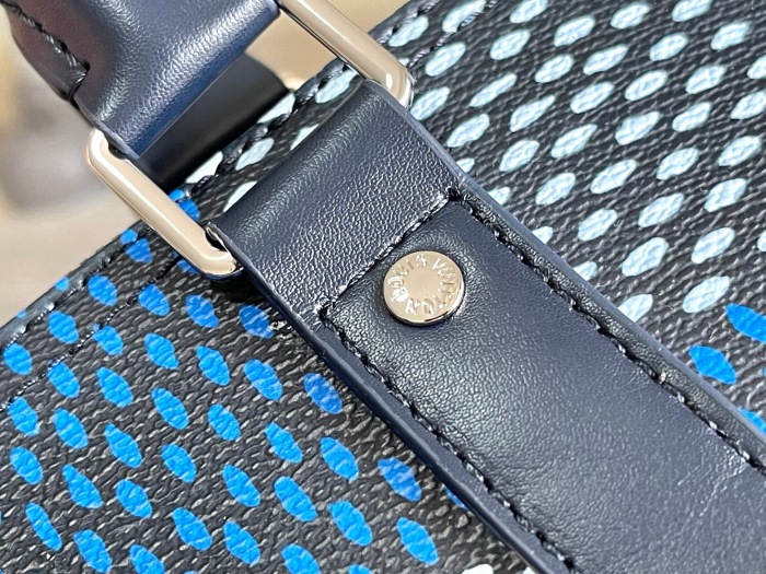 L*ouis V*uitton  Top Bag  (maikesneakers)