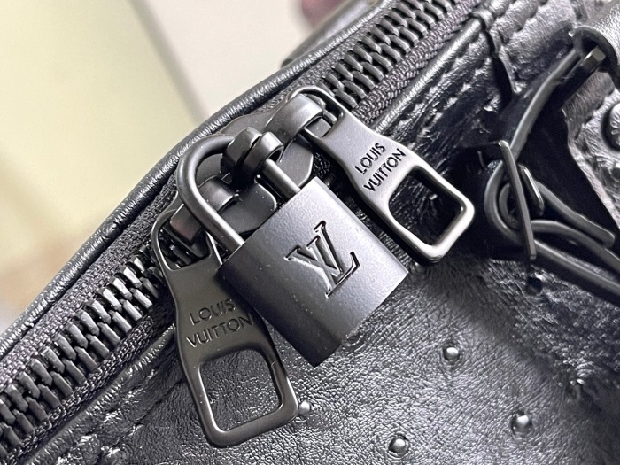 L*ouis V*uitton  Top Bag  (maikesneakers)