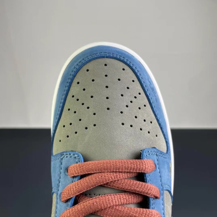 Men  Wonen Top quality Nike SB Dunk Low   (maikesneakers)