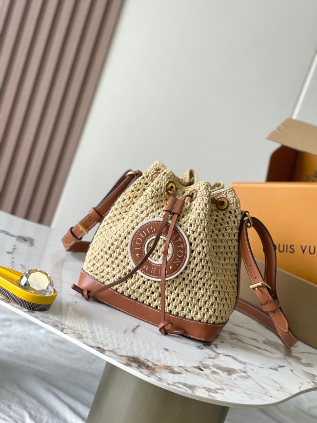 L*ouis V*uitton  Top Bag (maikesneakers)
