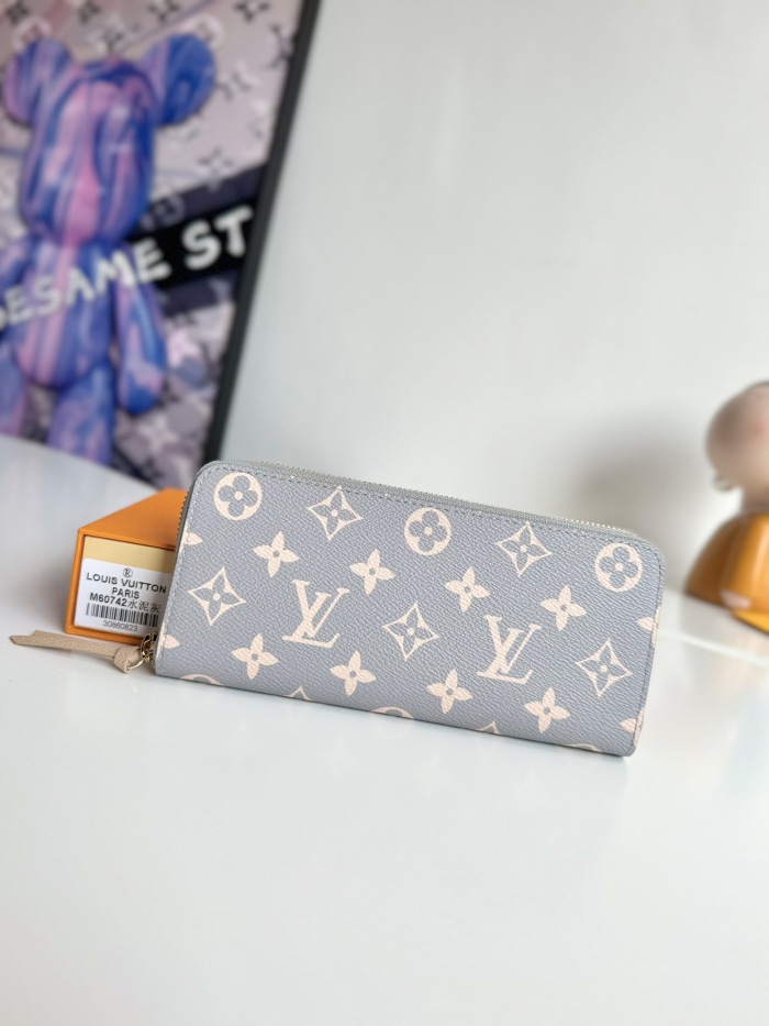 L*ouis V*uitton  Top Bag (maikesneakers)