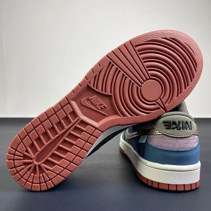 Men  Wonen Top quality Nike SB Dunk Low   (maikesneakers)