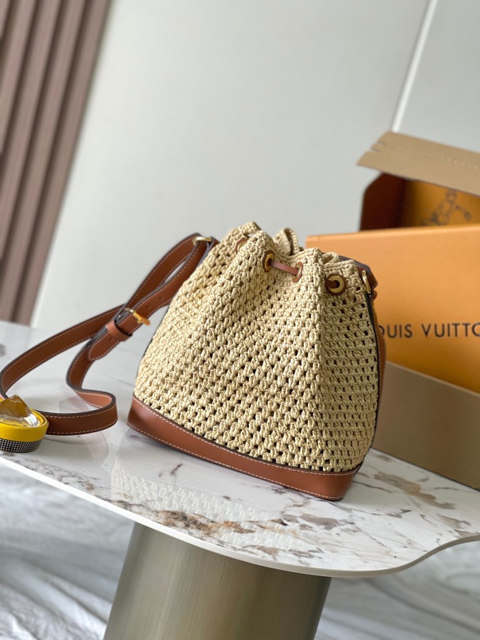 L*ouis V*uitton  Top Bag (maikesneakers)