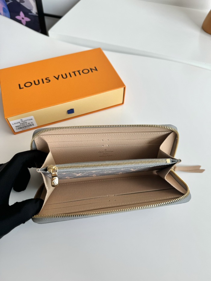 L*ouis V*uitton  Top Bag (maikesneakers)
