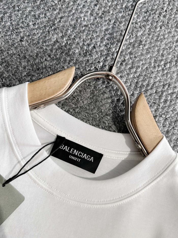 Men  T-shirt   Top Quality   maikesneakers