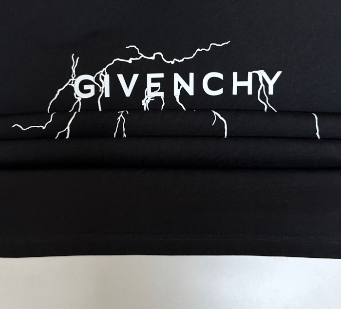 Men  T-shirt   Top Quality   maikesneakers