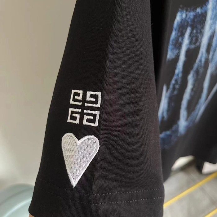 Men  T-shirt   Top Quality   maikesneakers
