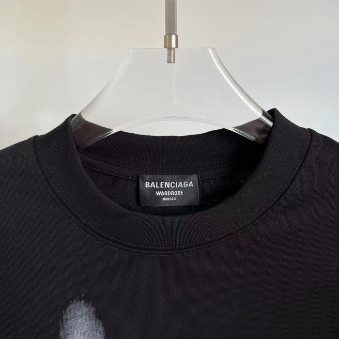 Men  T-shirt   Top Quality   maikesneakers