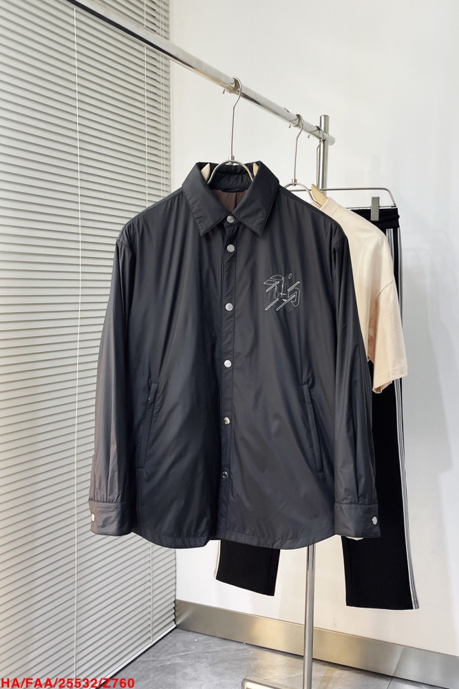 Men Jacket  Top Quality    maikesneakers