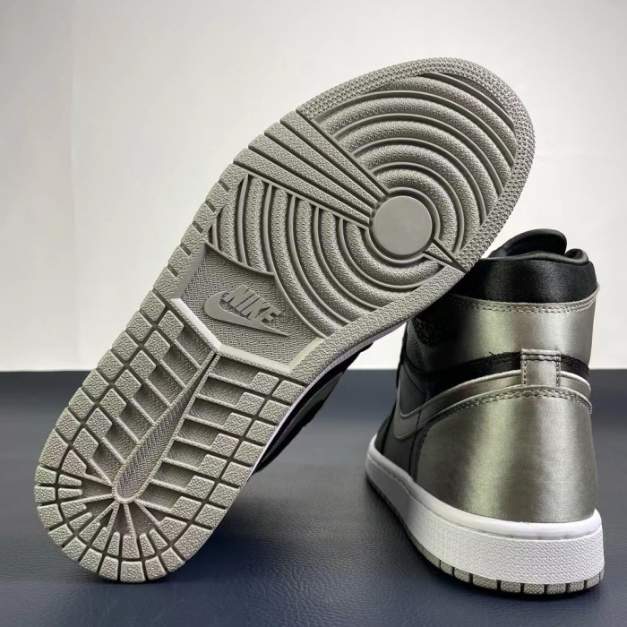 Air Jordan 1 Low AJ1