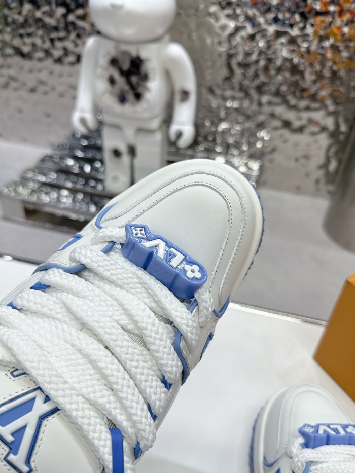 Men  Women  L*ouis V*uitton   Top Sneaker L*V Trainer