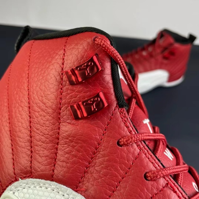 Free shipping maikesneakers Air Jordan 12